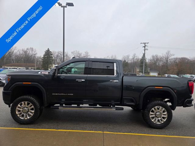 Used 2022 GMC Sierra 3500 Denali w/ Denali Ultimate Package image 3