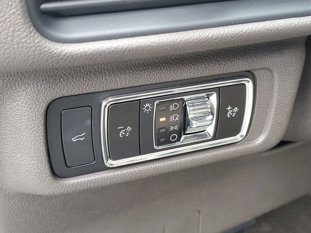 Certified 2023 Lincoln Corsair AWD w/ Equipment Group 101A image 14