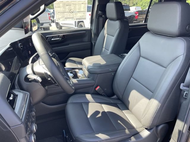 New 2026 Chevrolet Suburban LT w/ Comfort Package AWD/4WD image 11