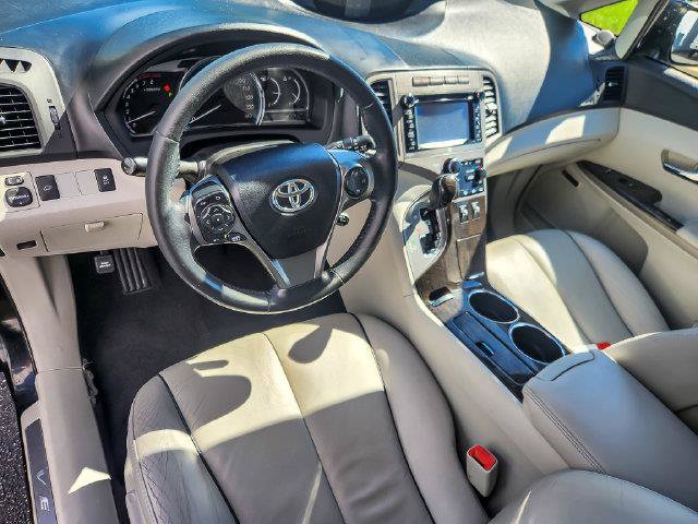 Used 2013 Toyota Venza XLE w/ XLE Premium Pkg AWD/4WD image 7