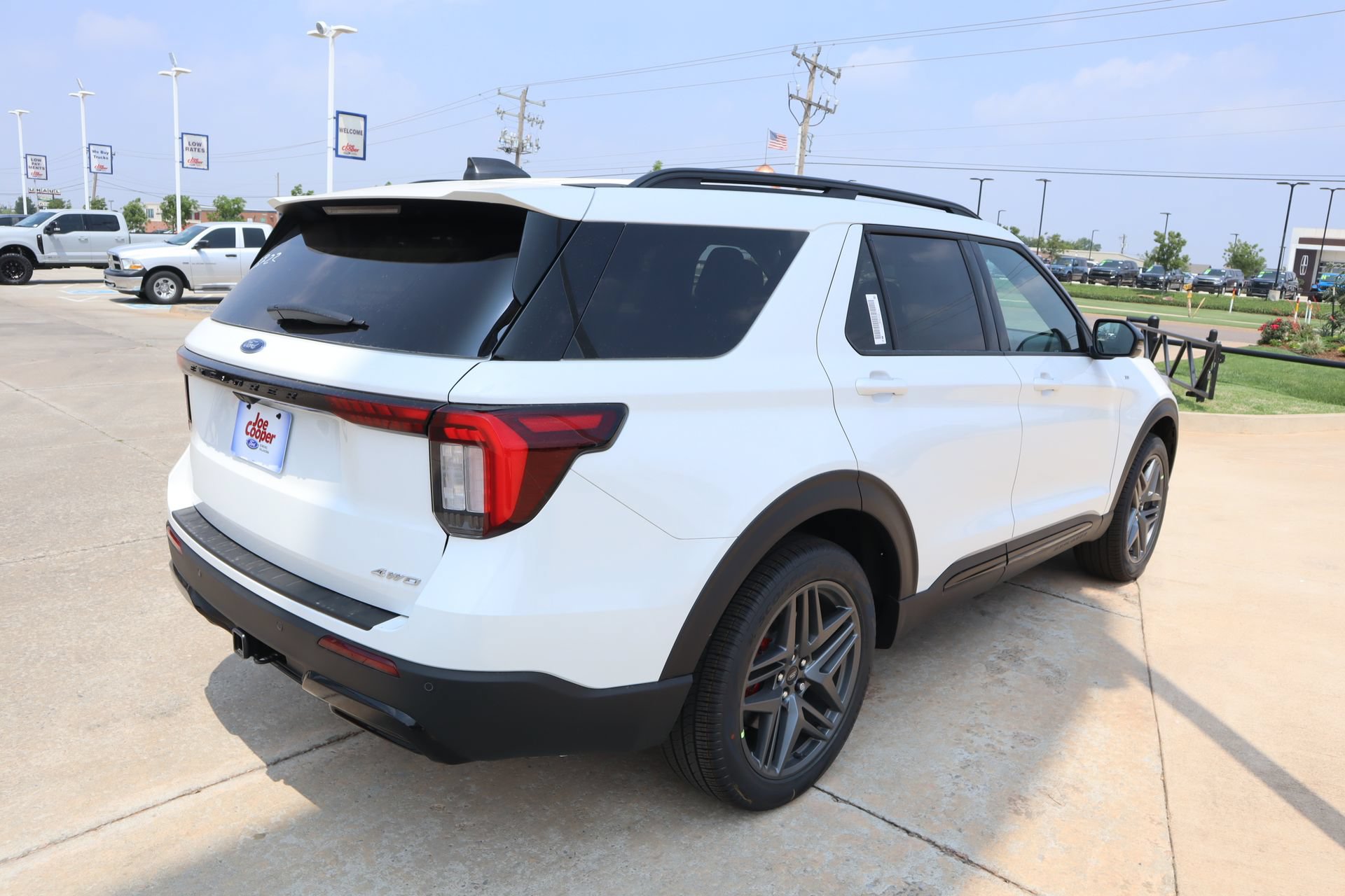 New 2026 Ford Explorer ST-Line w/ ST-Line Street Pack AWD/4WD image 24