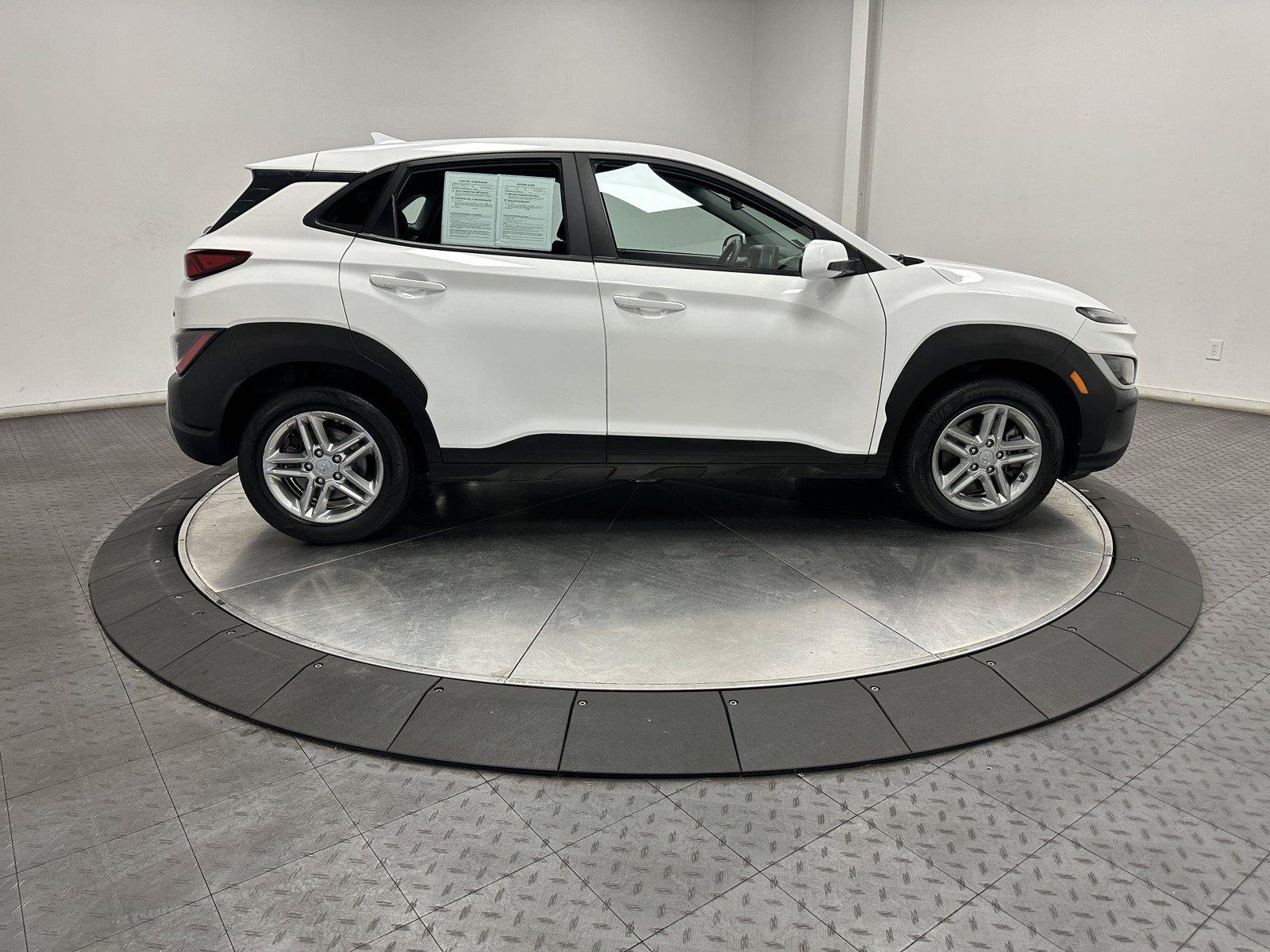 Used 2022 Hyundai Kona SE w/ Cargo Package AWD/4WD image 15
