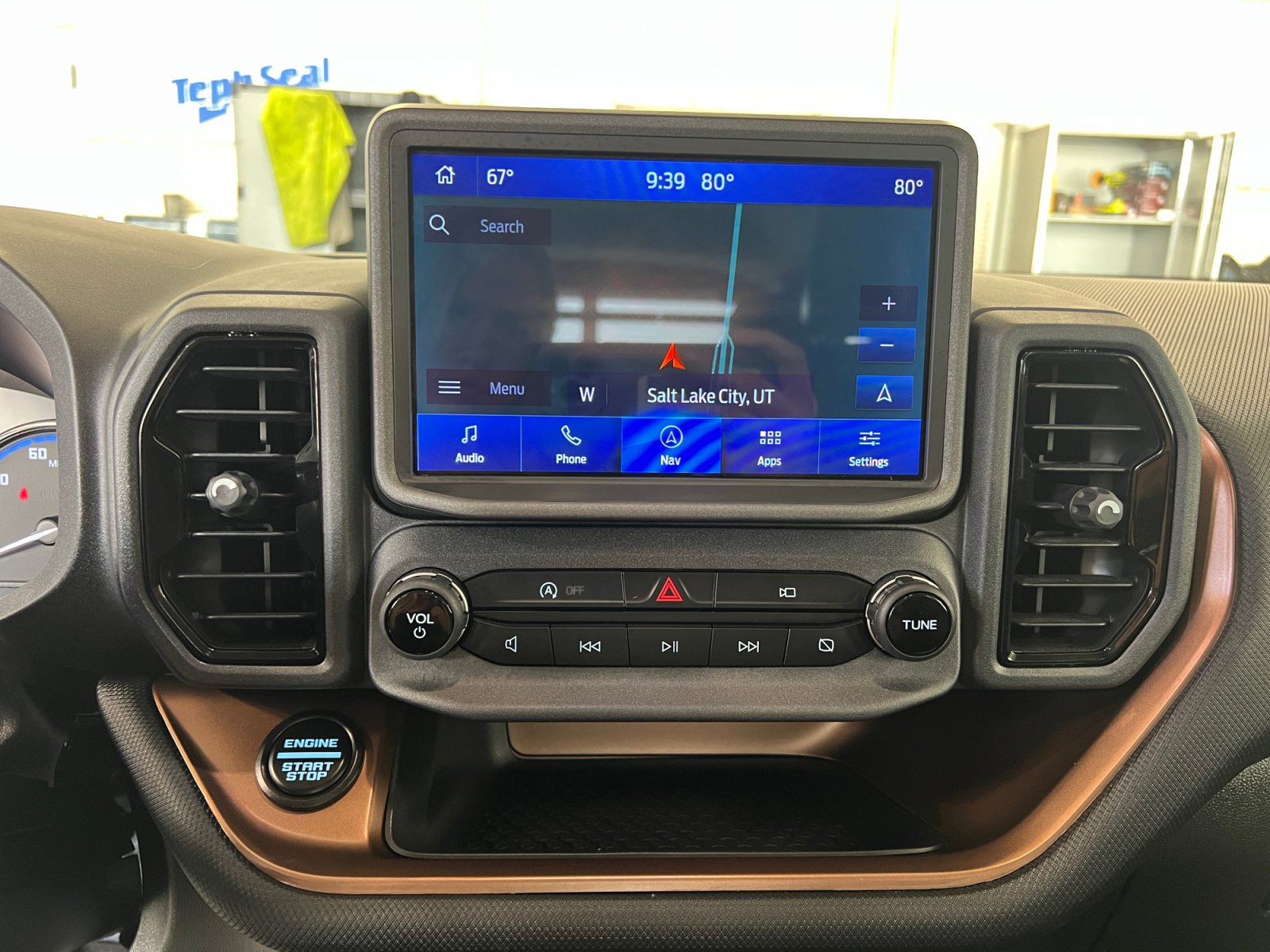 Used 2024 Ford Bronco Sport Badlands w/ Premium Package AWD/4WD image 18