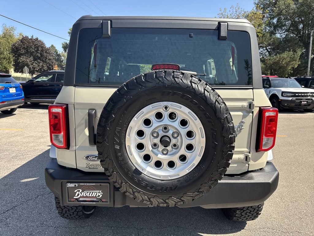 New 2025 Ford Bronco 4-Door image 7