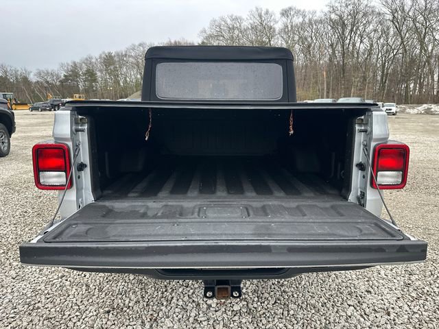 Used 2022 Jeep Gladiator Mojave w/ Cold Weather Group image 13