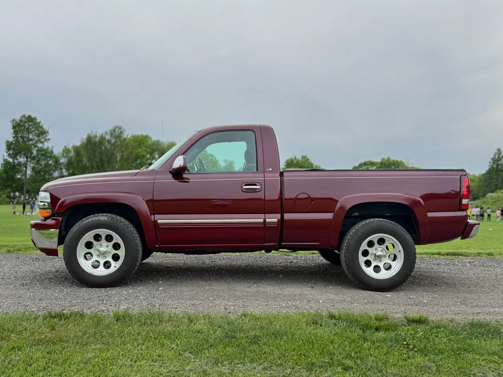 Used 2001 Chevrolet Silverado 1500 LS w/ Off-Road Chassis Pkg AWD/4WD image 14