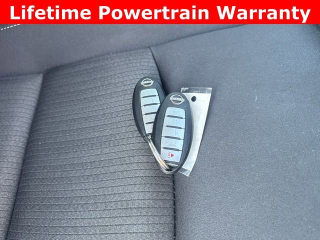 Used 2024 Nissan Altima 2.5 SV image 4