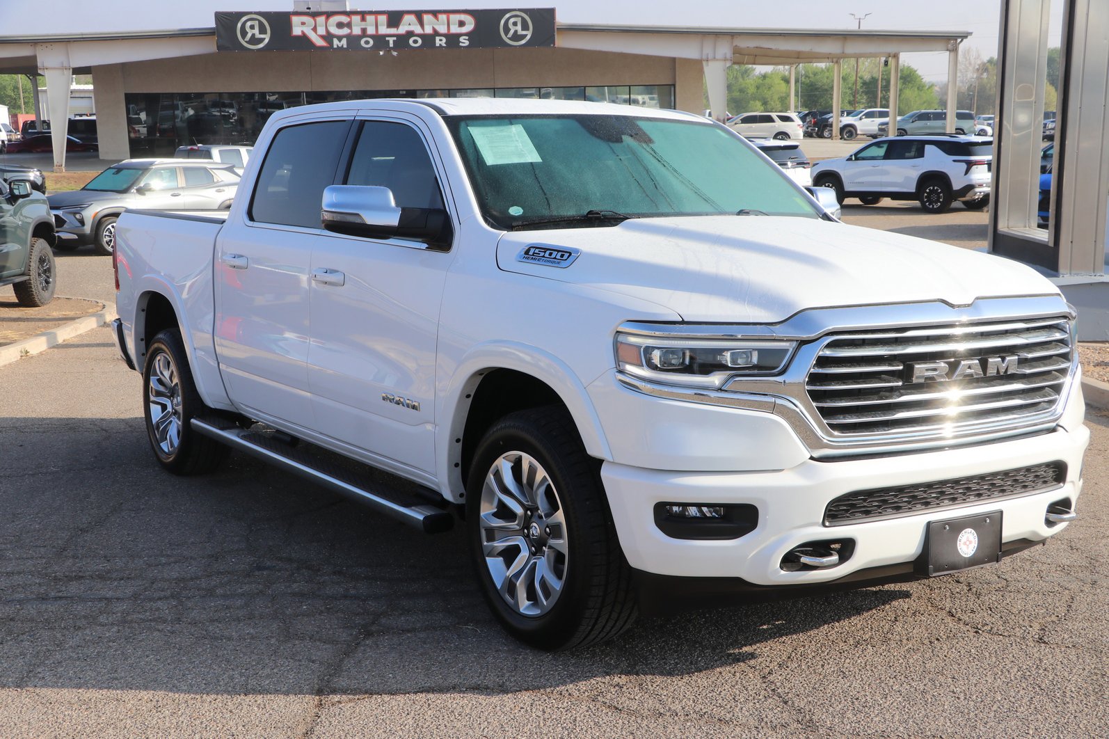 Used 2023 RAM 1500 Limited w/ Body Color Bumper Group image 1