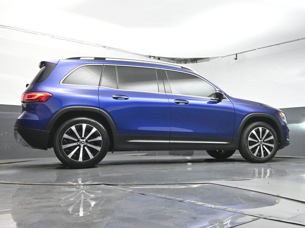 Used 2021 Mercedes-Benz GLB 250 w/ Premium Package image 41