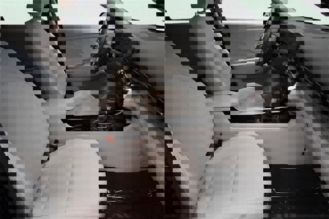 Used 2025 Hyundai Kona SEL image 18