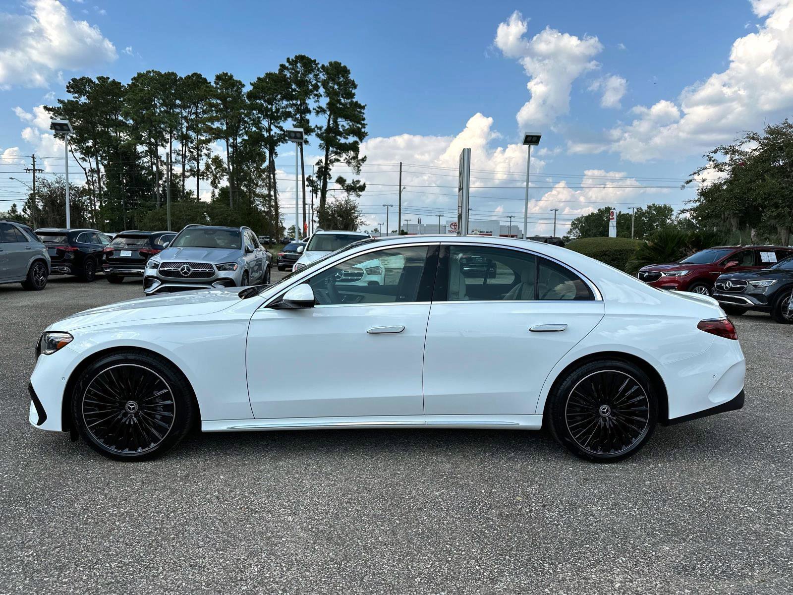 New 2026 Mercedes-Benz E 450 4MATIC Sedan image 2