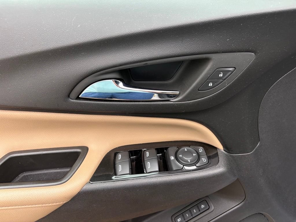 Used 2024 Chevrolet Equinox Premier FWD image 14