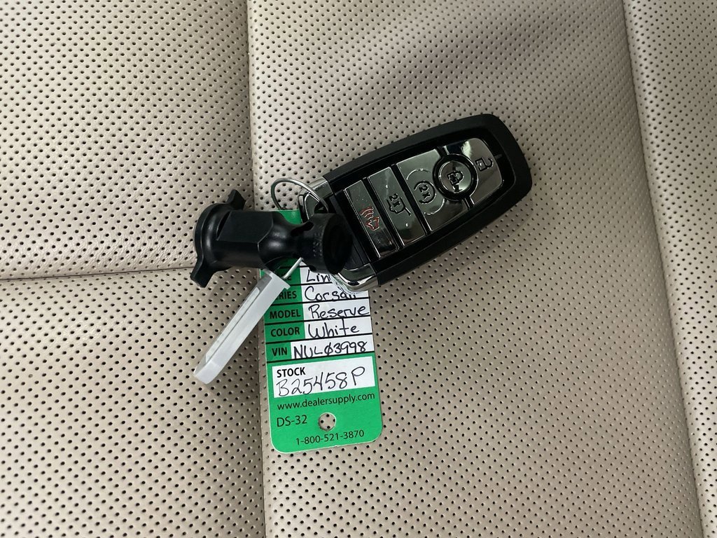 Used 2022 Lincoln Corsair Reserve w/ Equipment Group 201A image 32