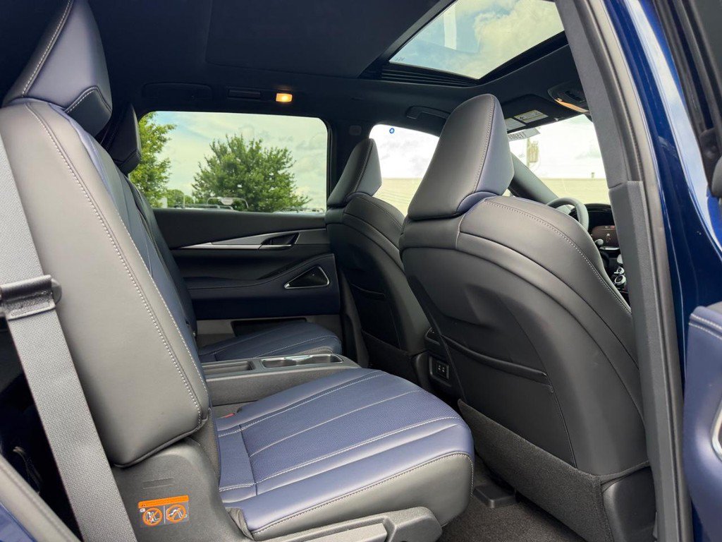 New 2027 INFINITI QX60 Sport w/ Dark Cargo Package AWD/4WD image 4