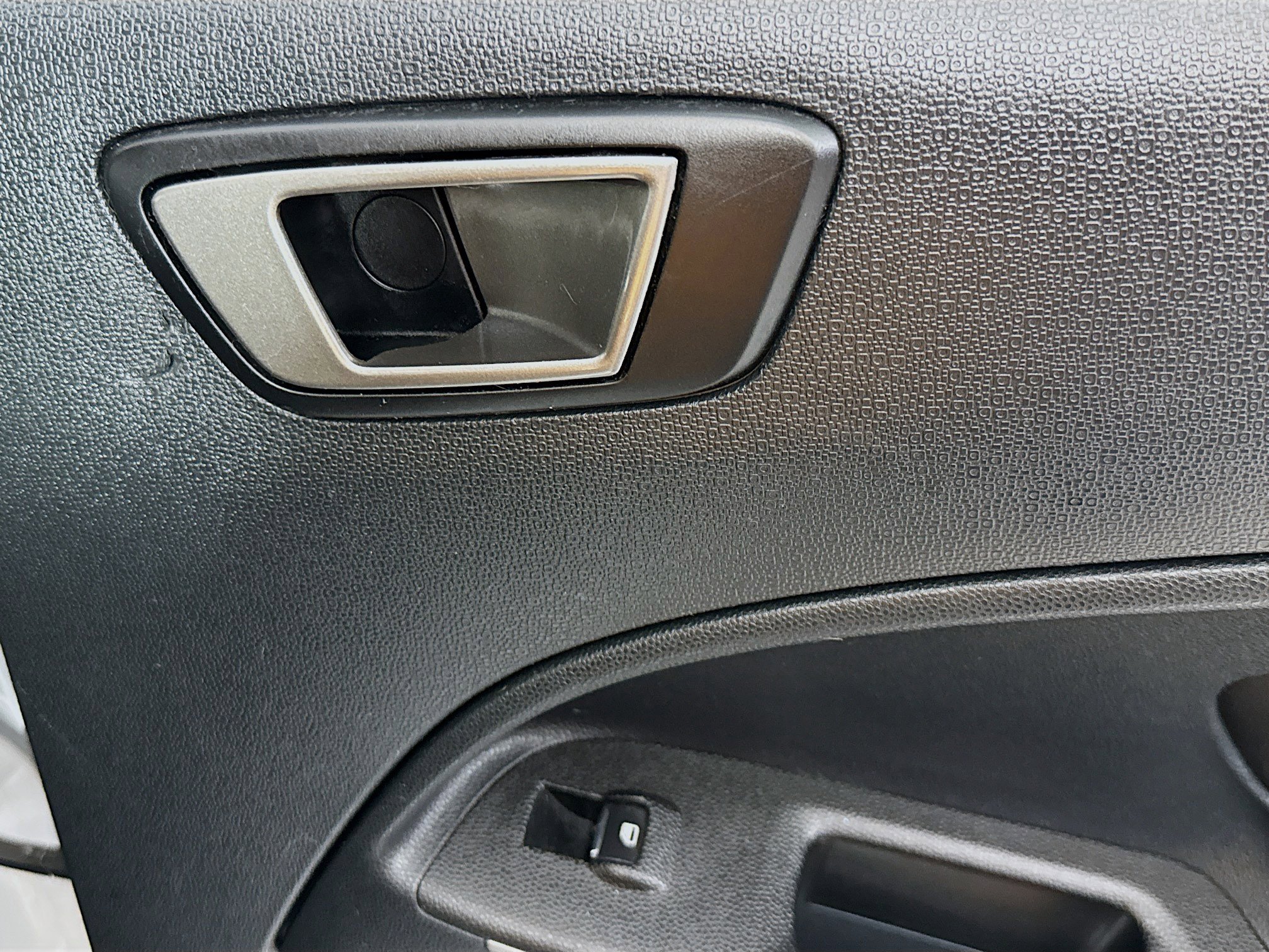 Used 2020 Ford EcoSport SE image 30