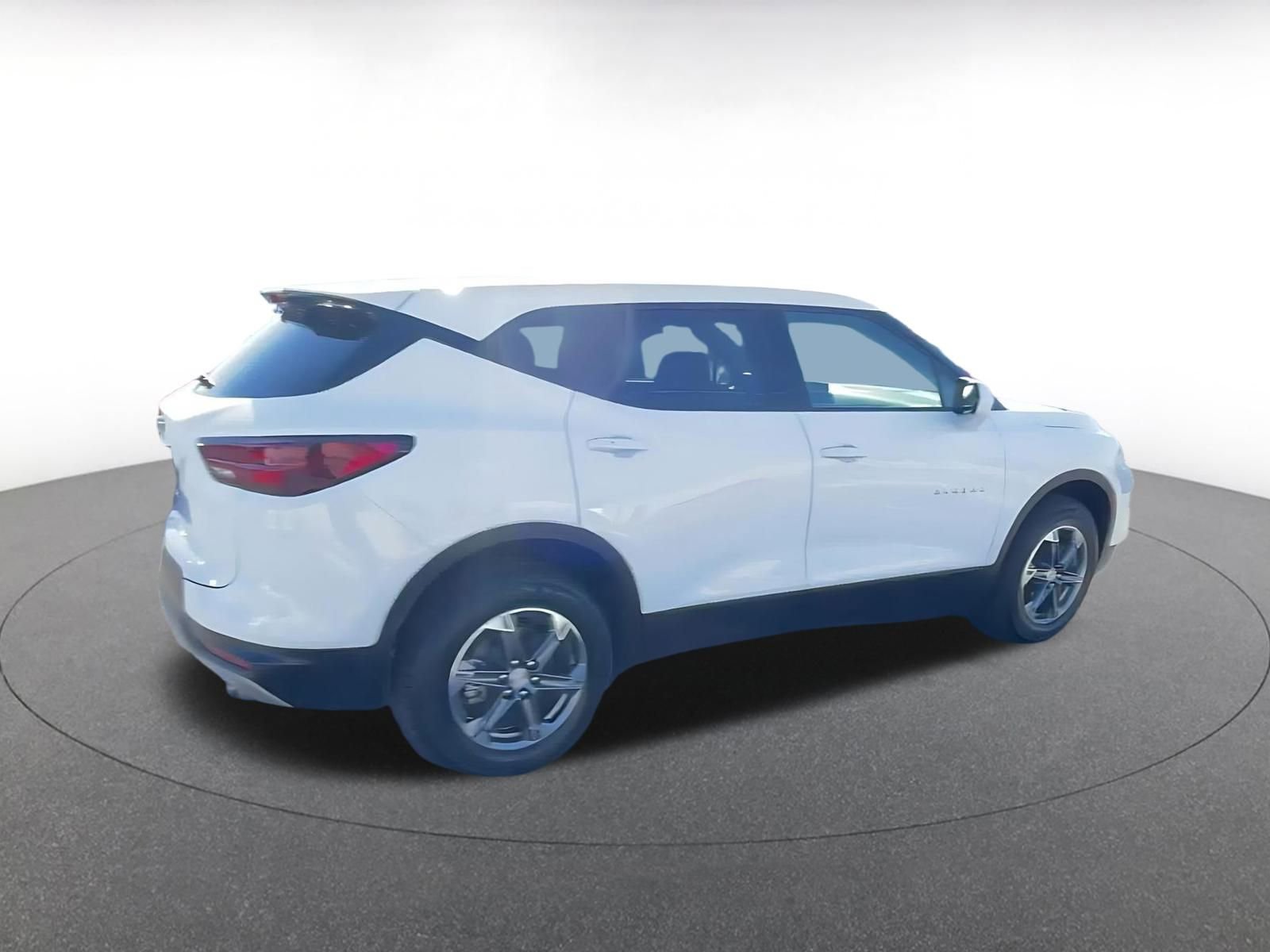 Used 2025 Chevrolet Blazer LT image 15