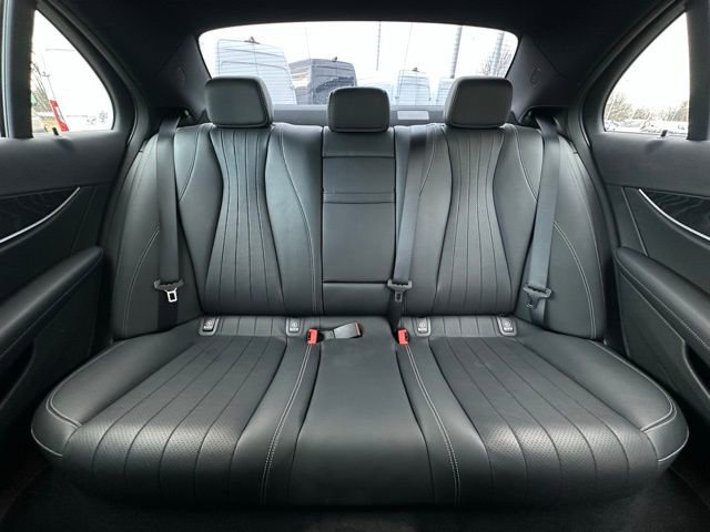 Certified 2021 Mercedes-Benz E 350 4MATIC Sedan image 17