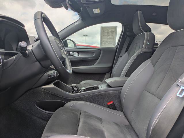 Used 2023 Volvo C40 P8 Recharge Ultimate AWD/4WD image 21