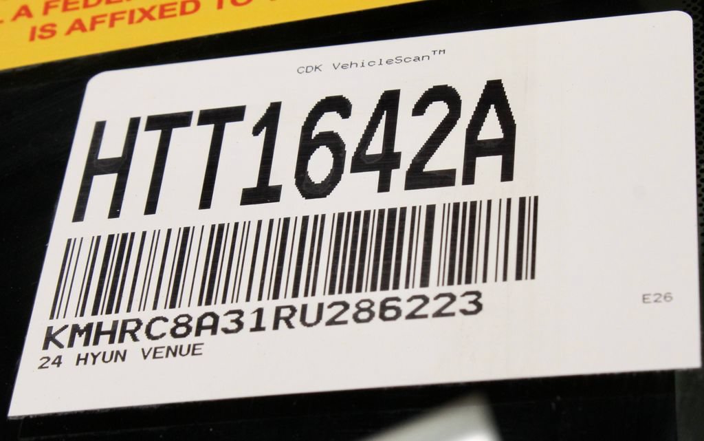 Certified 2024 Hyundai Venue SEL FWD image 38