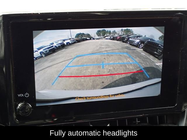 Used 2024 Toyota Corolla LE FWD image 8