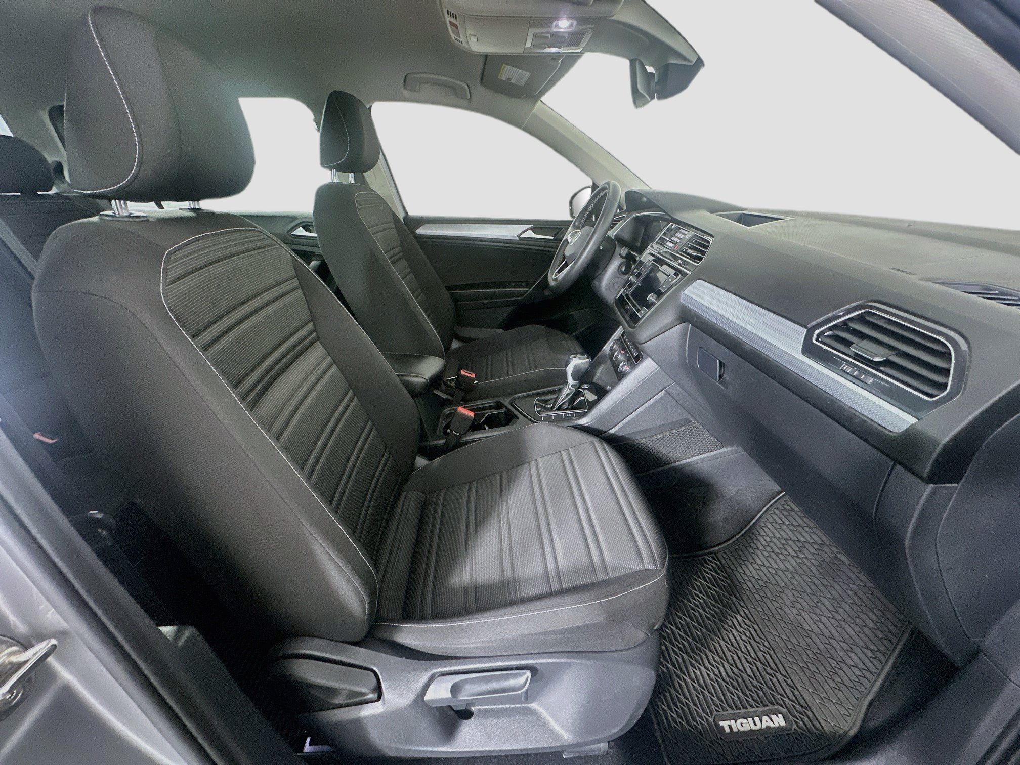 Used 2022 Volkswagen Tiguan S FWD image 30