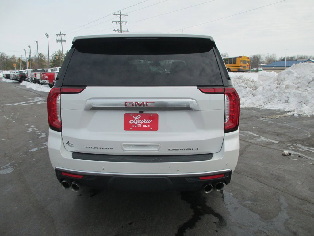 Used 2022 GMC Yukon XL Denali image 6