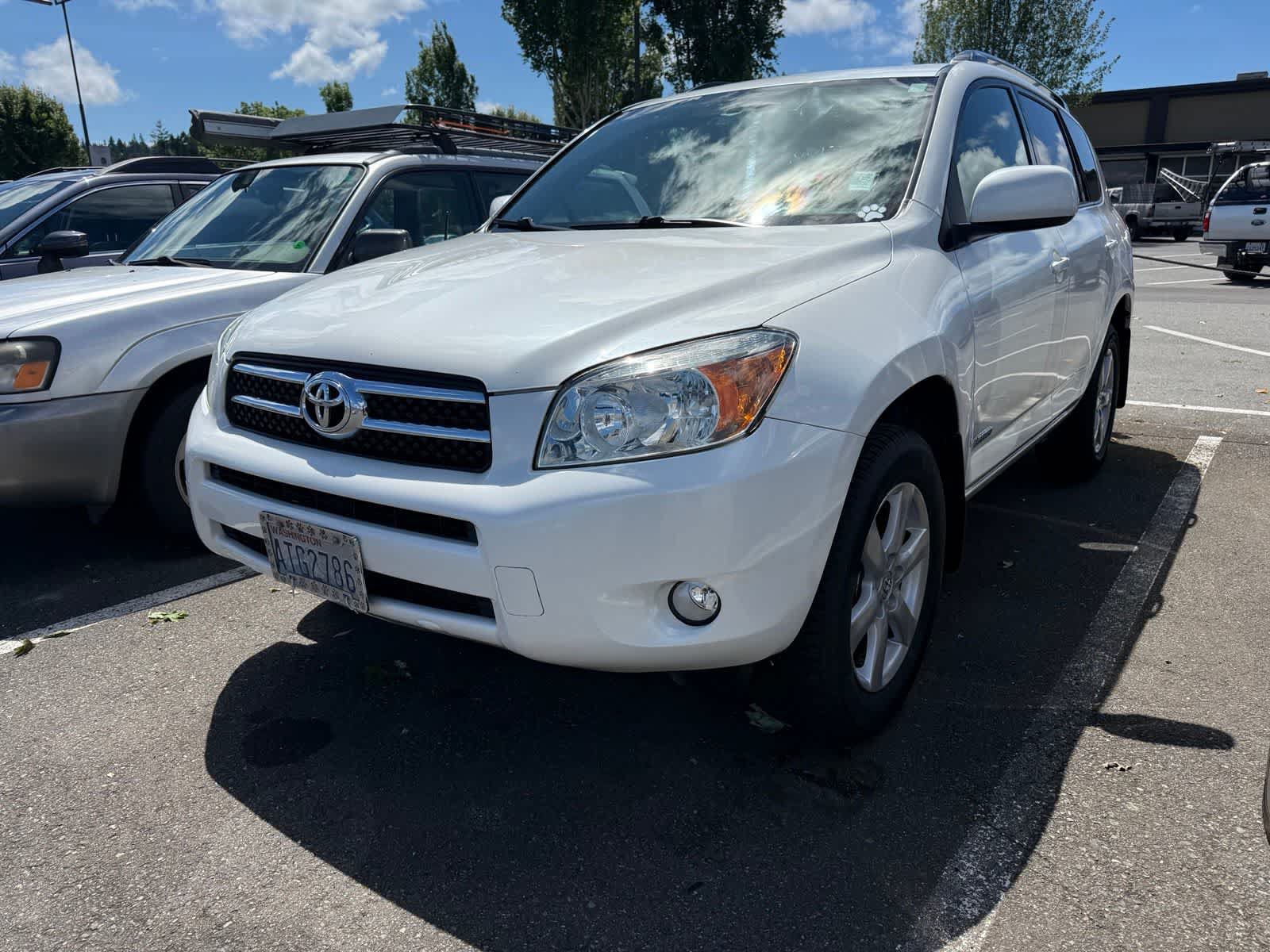 Used 2007 Toyota RAV4 Limited AWD/4WD image 1