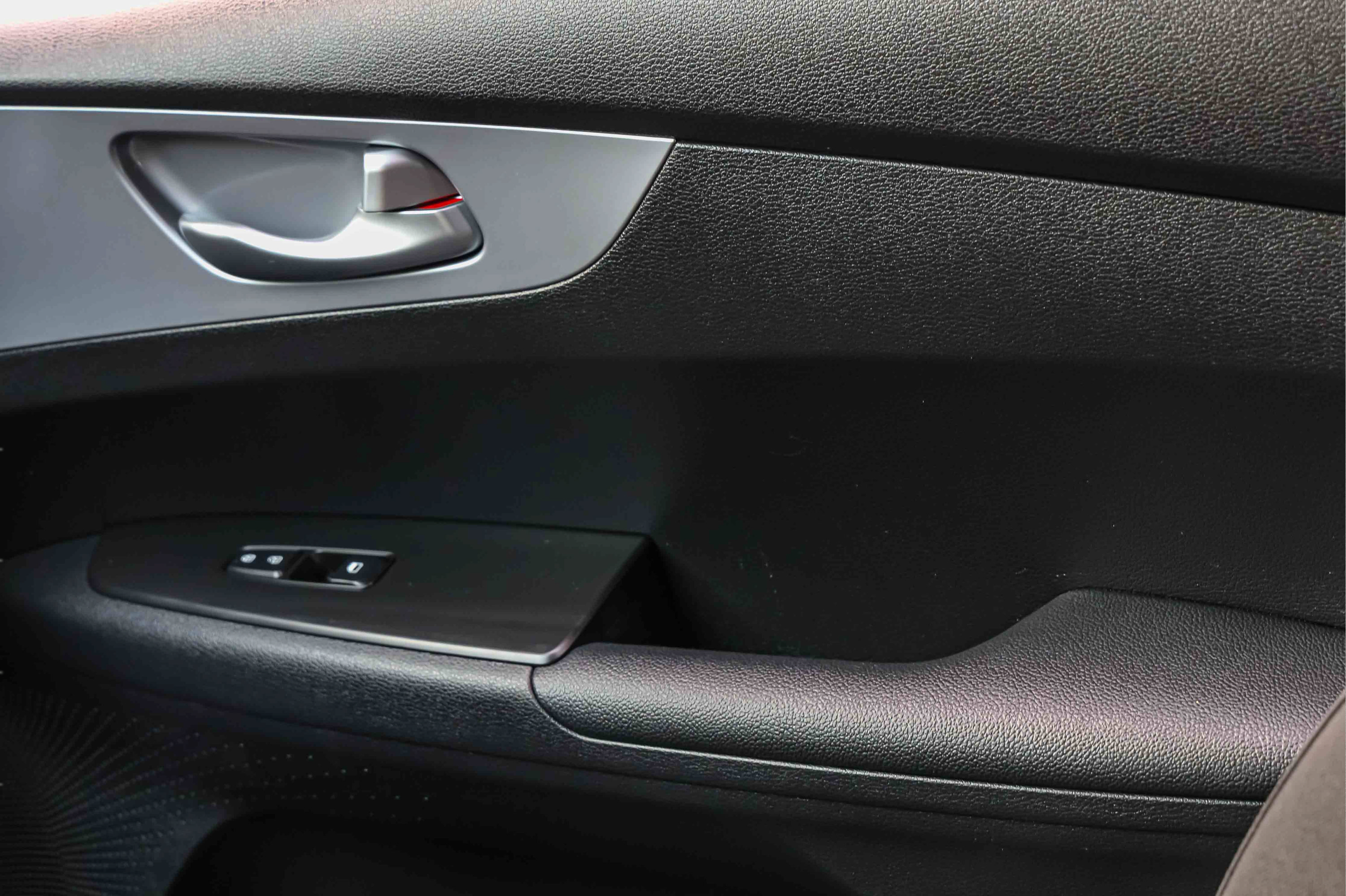 Certified 2023 Kia Forte LXS w/ LXS Technology Package FWD image 16