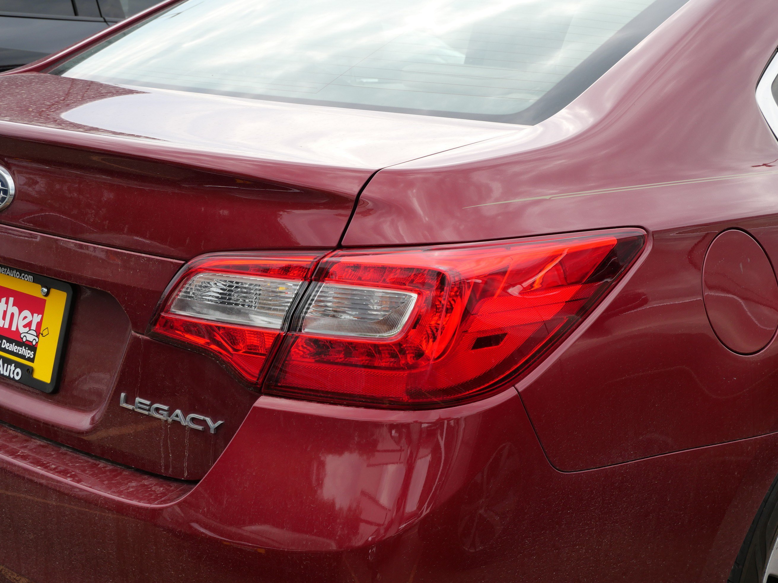 Used 2015 Subaru Legacy 2.5i Premium w/ Moonroof Package AWD/4WD image 8