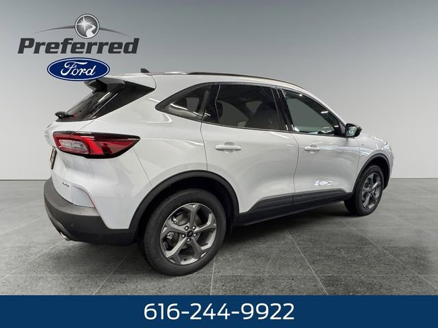 New 2026 Ford Escape ST-Line w/ Tech Pack #1 AWD/4WD image 17