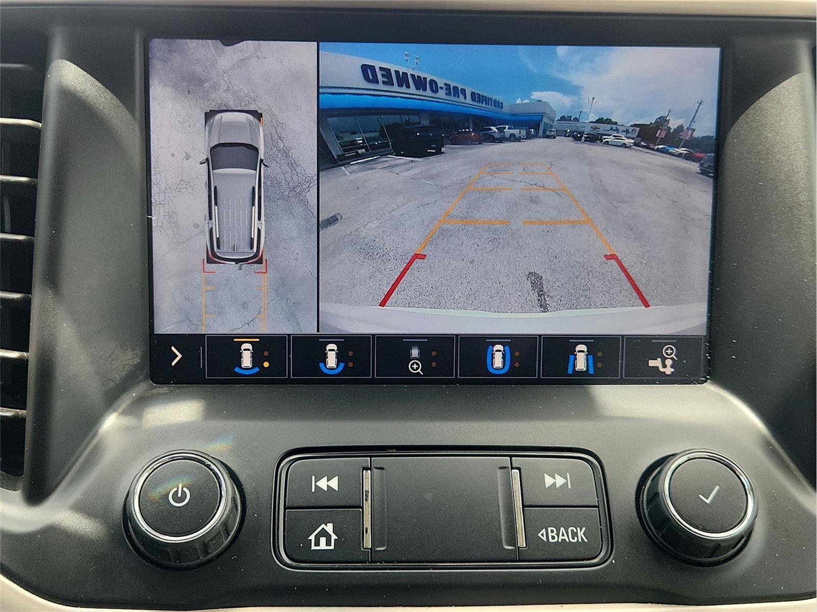 Used 2020 GMC Acadia Denali w/ Trailering Package FWD image 15