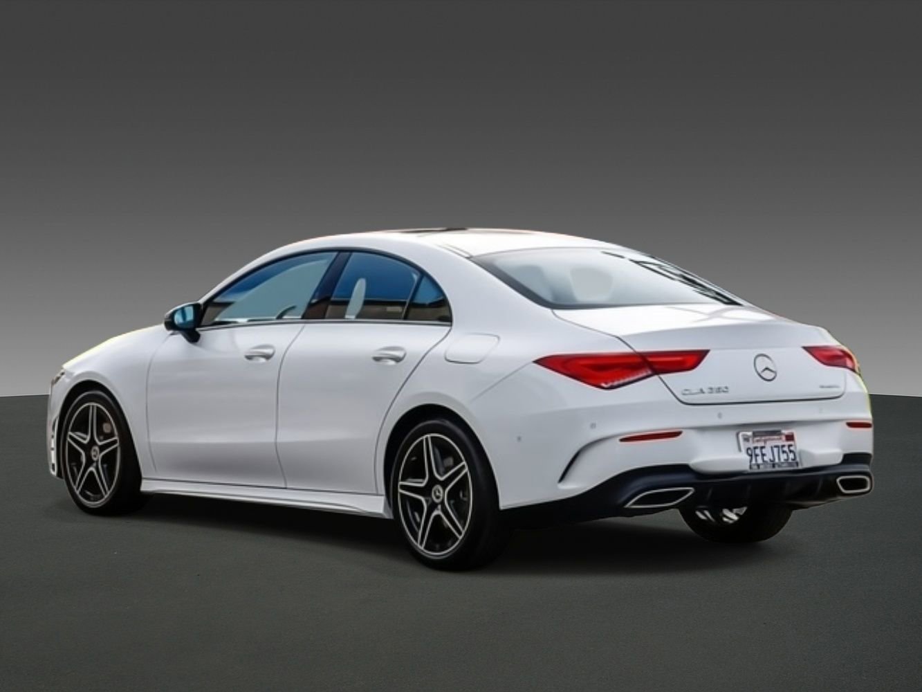 Used 2023 Mercedes-Benz CLA 250 4MATIC image 2
