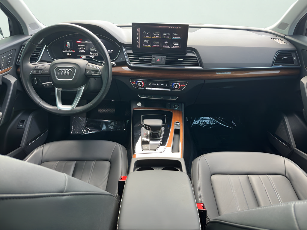 Used 2023 Audi Q5 2.0T Premium Plus w/ Premium Plus Package AWD/4WD image 12
