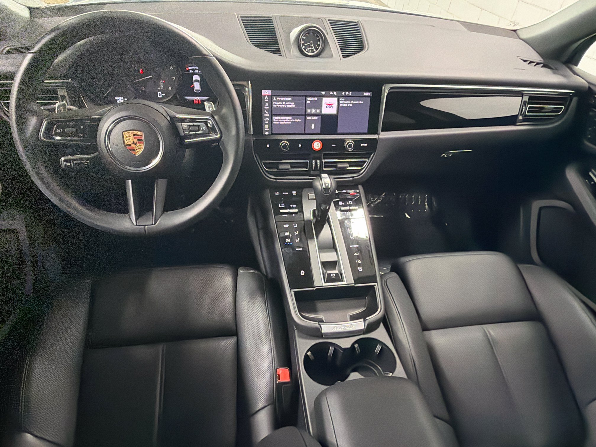 Certified 2026 Porsche Macan AWD/4WD image 15
