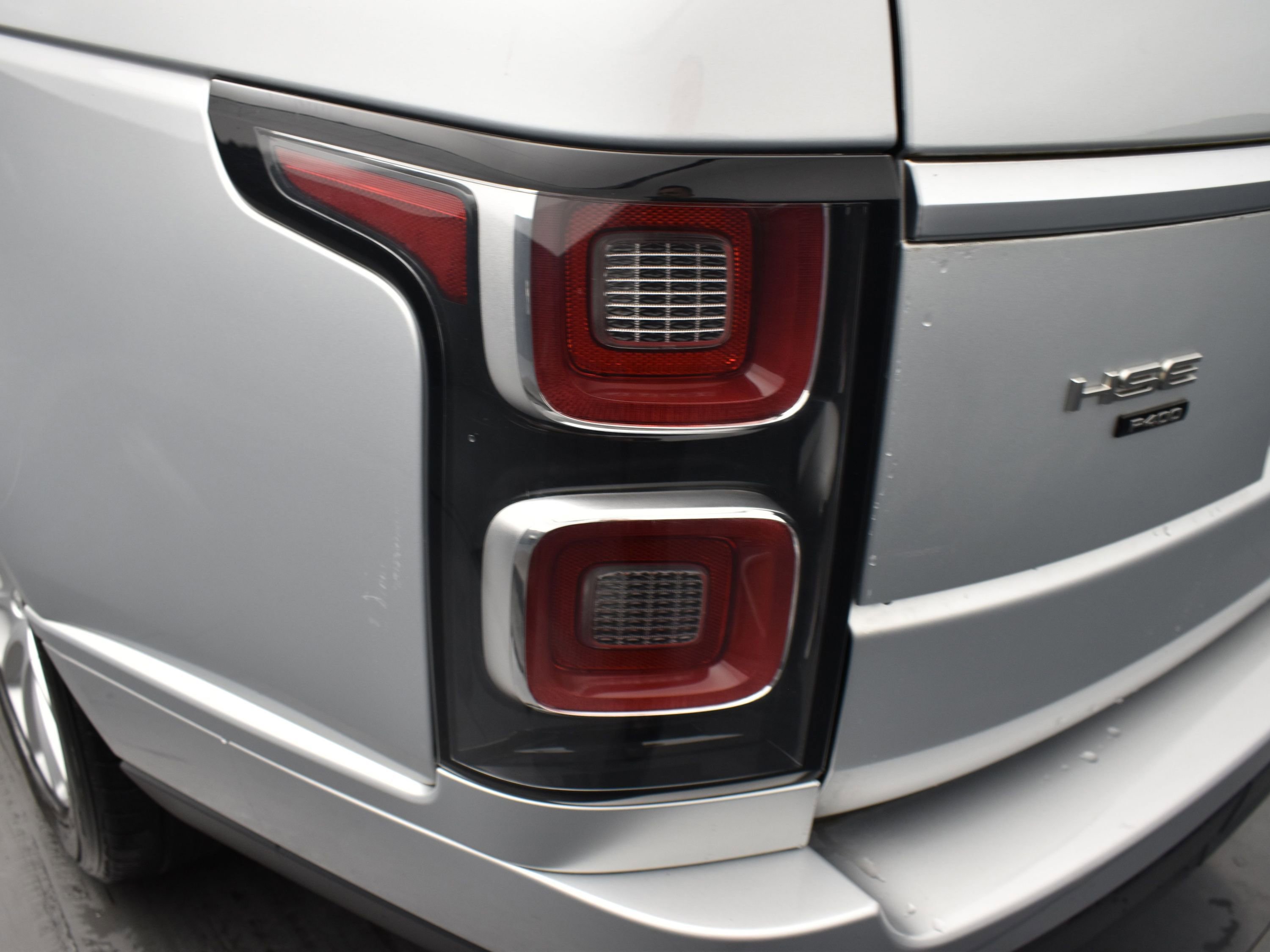 Used 2020 Land Rover Range Rover HSE image 8