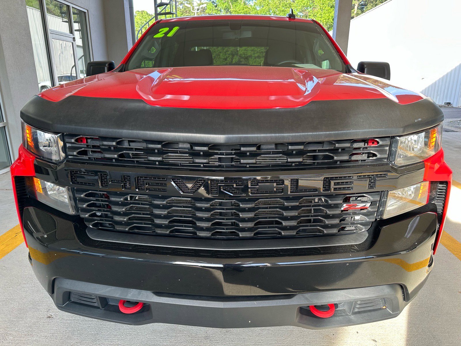 Used 2021 Chevrolet Silverado 1500 Custom Trail Boss w/ LPO, Dark Essentials Package AWD/4WD image 8