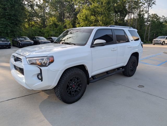 Used 2024 Toyota 4Runner SR5 RWD image 7