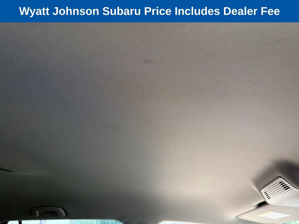 Used 2025 Volkswagen Atlas SE AWD/4WD image 32