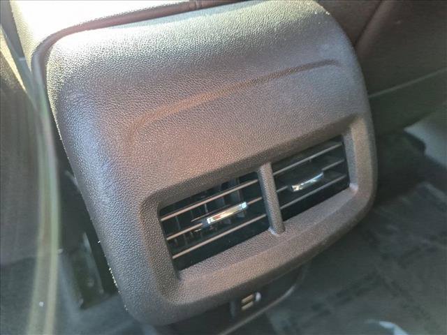 Used 2024 GMC Terrain SLE FWD image 16