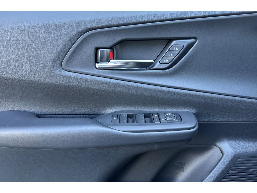 New 2026 Toyota Prius Plug-In Hybrid image 4