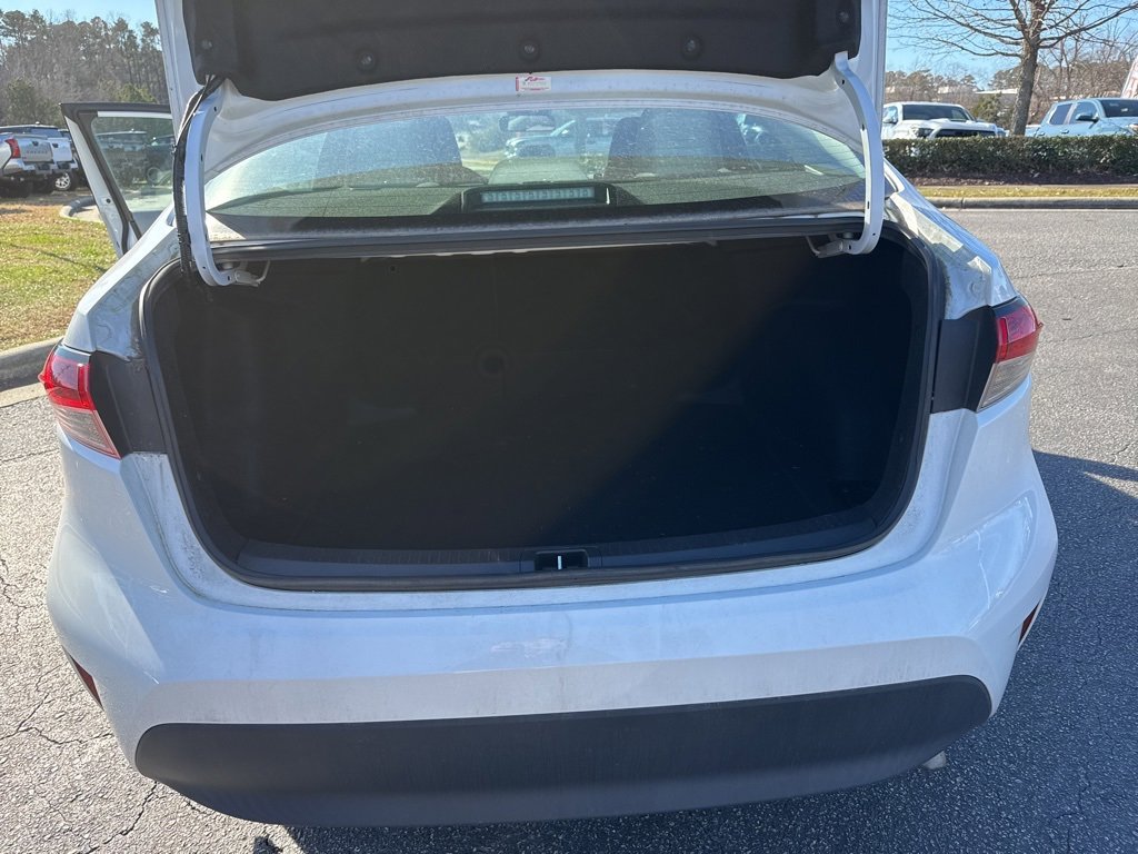 Used 2023 Toyota Corolla LE image 11