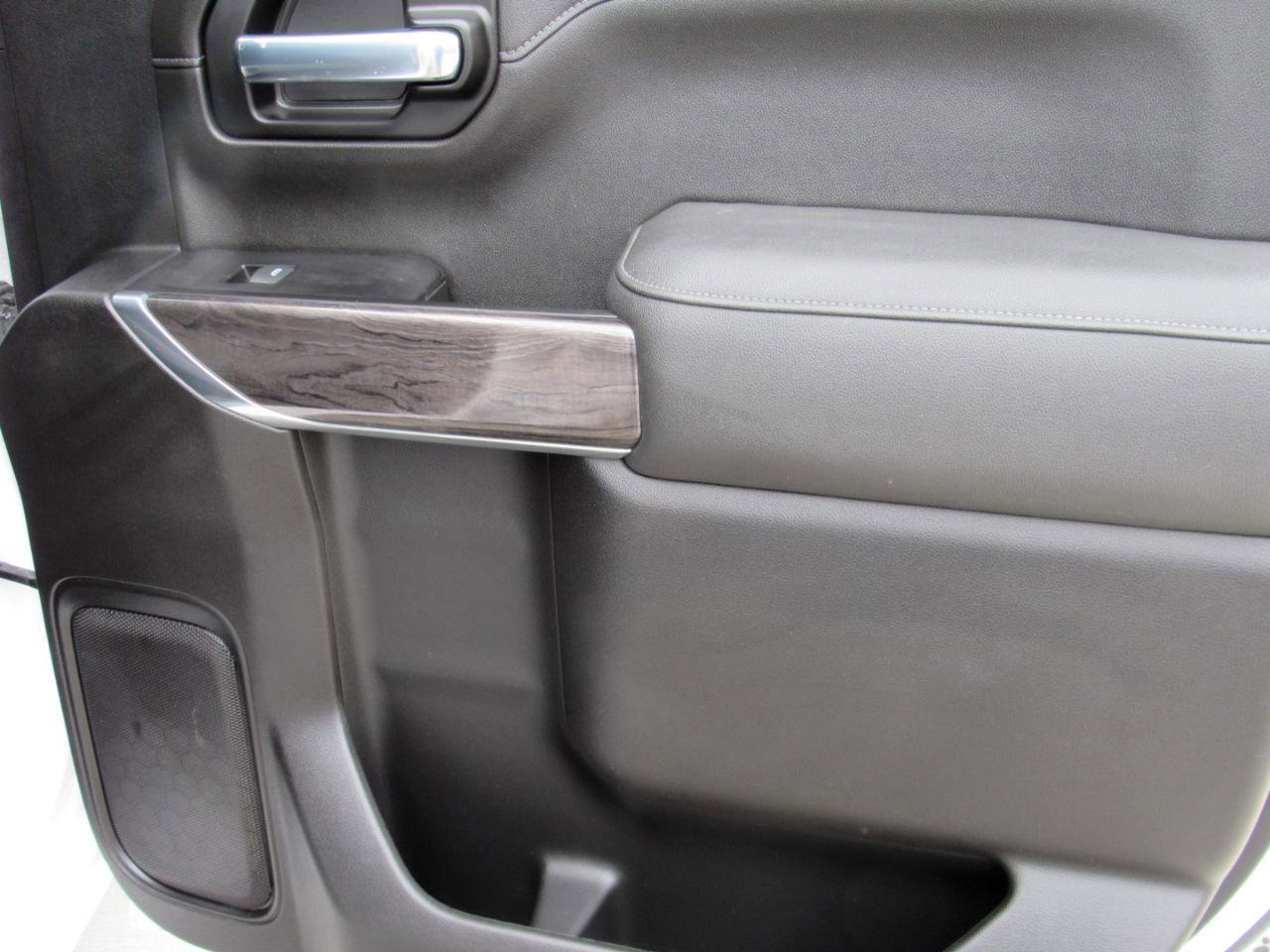 Used 2022 Chevrolet Silverado 1500 LTZ AWD/4WD image 41