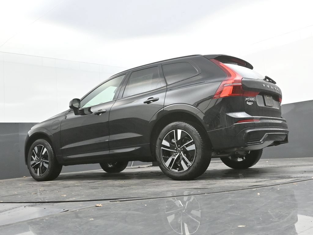 New 2026 Volvo XC60 T8 Core w/ Climate Package AWD/4WD image 32