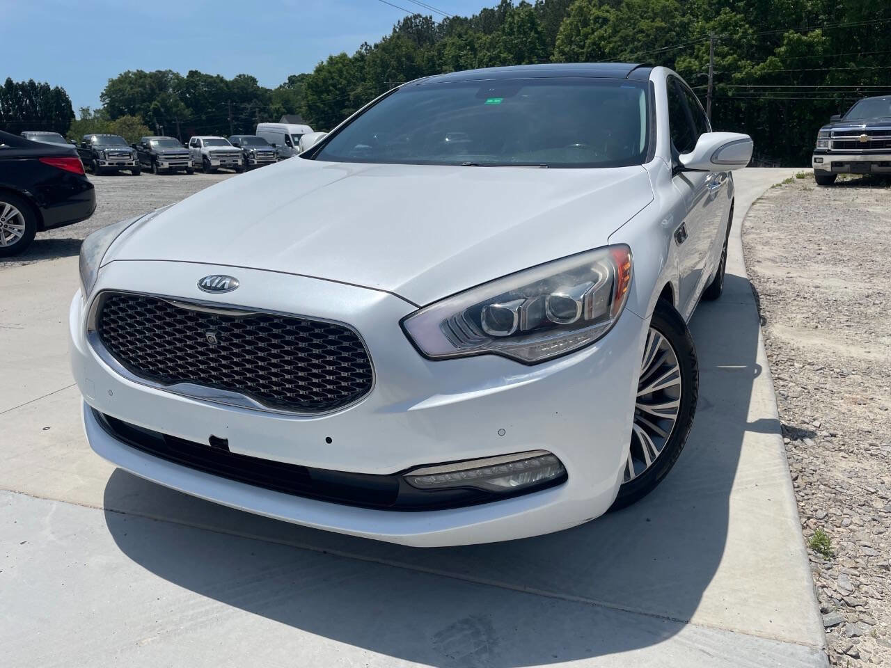Used 2016 Kia K900 Luxury RWD image 3