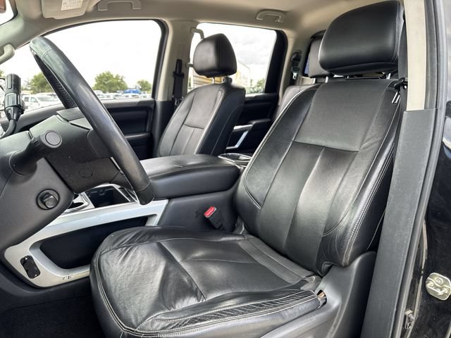 Used 2017 Nissan Titan SL RWD image 11
