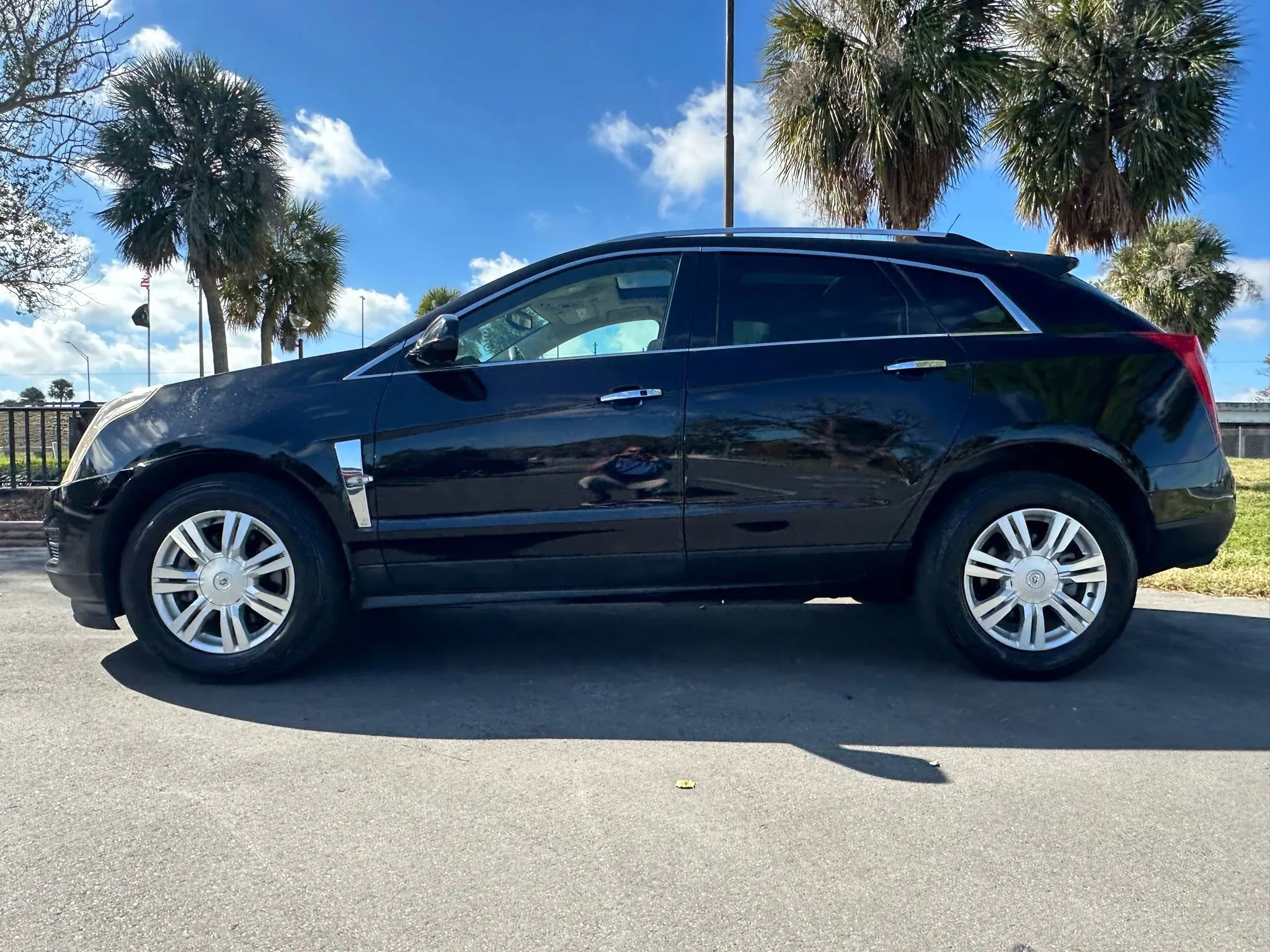 Used 2012 Cadillac SRX Luxury FWD image 8