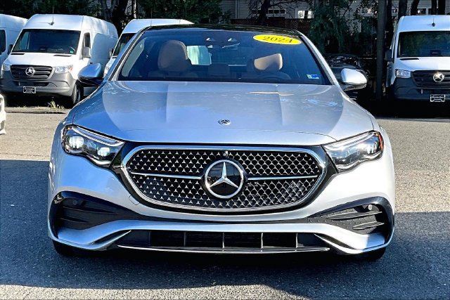 Certified 2024 Mercedes-Benz E 350 4MATIC Sedan image 2