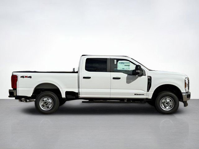 New 2026 Ford F350 XL image 2