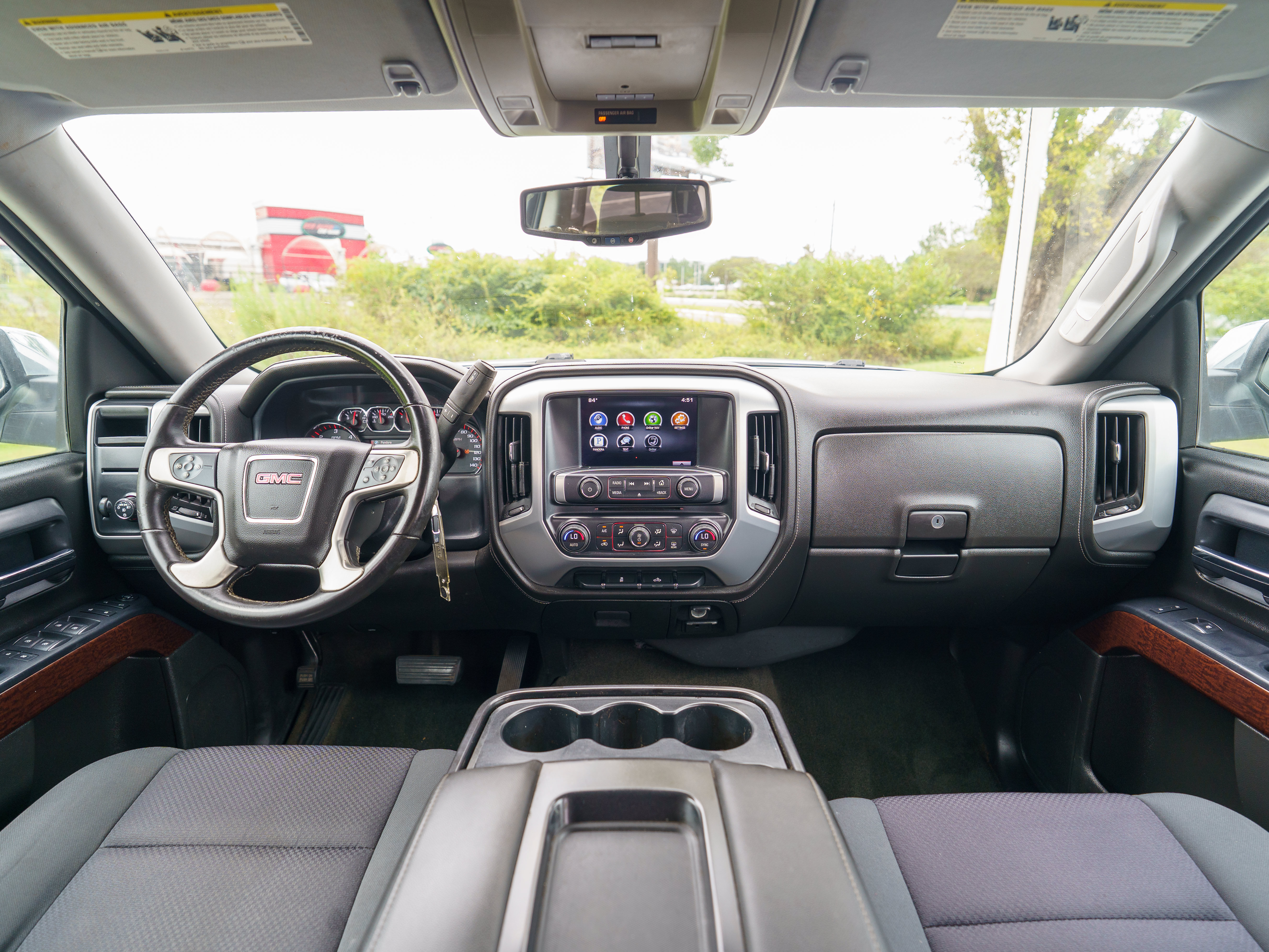 Used 2015 GMC Sierra 1500 SLE w/ SLE Value Package RWD image 8