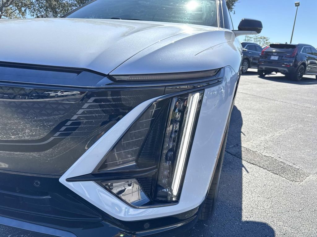 New 2026 Cadillac Lyriq Premium Sport image 9